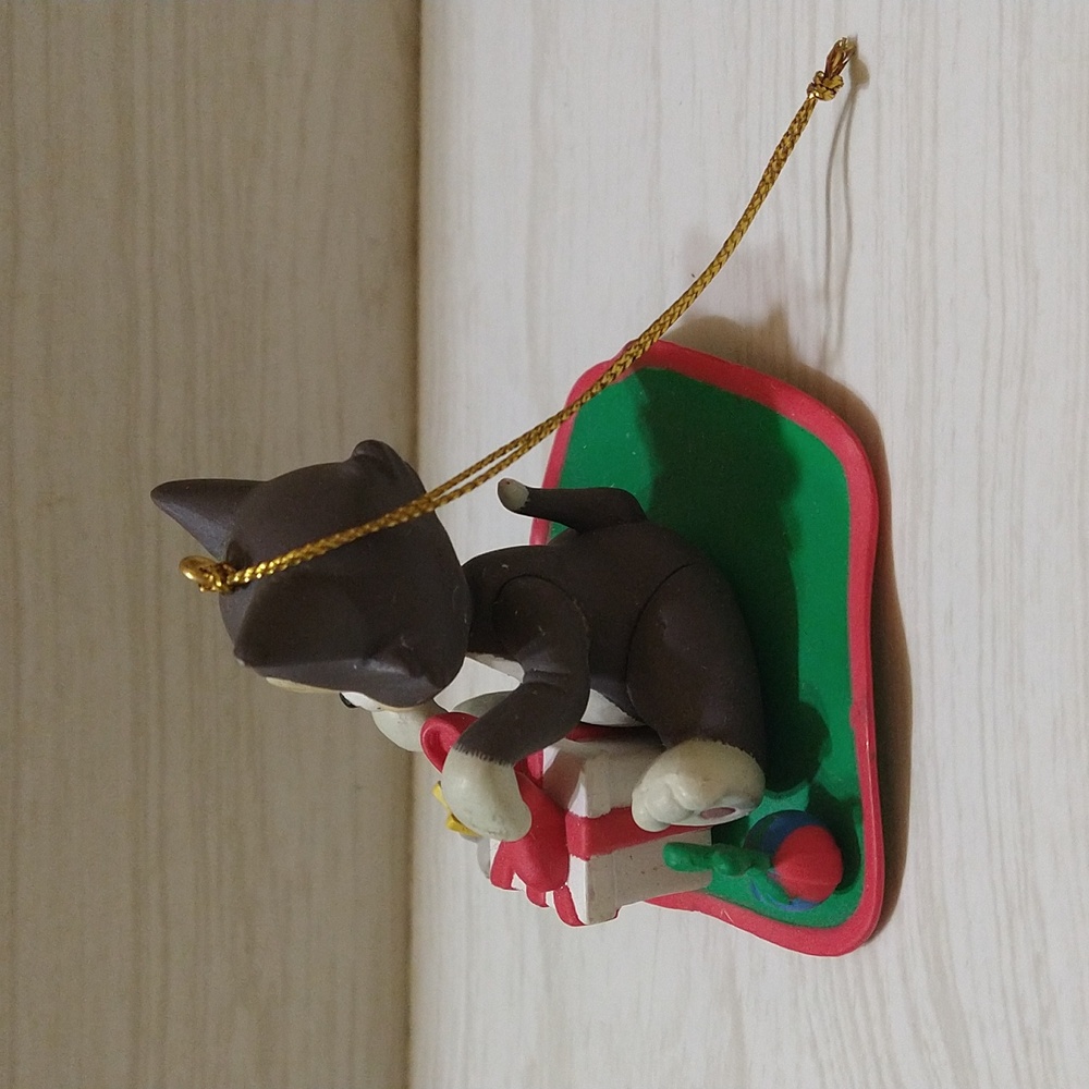 Vintage 1990s Disney's FIGARO Ornament from Pinocchio by Grolier - Picture 4 of 5